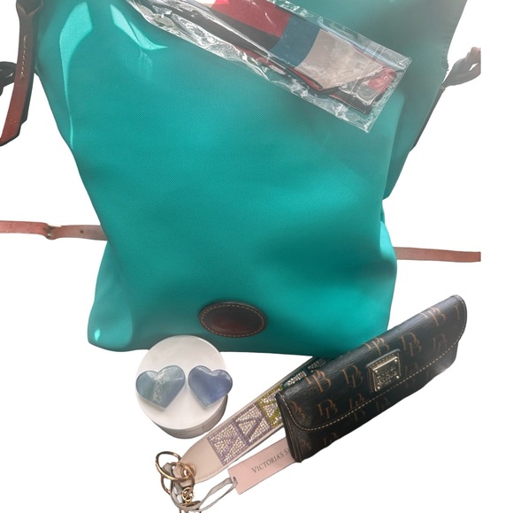 Dooney & Bourke mega bundle - Picture 9 of 16